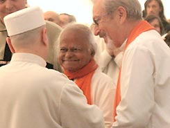 Father Anthony Elenjimittam at Swami Roberto’s Darshan