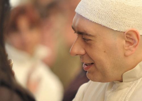 “Do believe that prayer is always the right remedy, for yourself and for others.” – Darshan, 15 March 2009